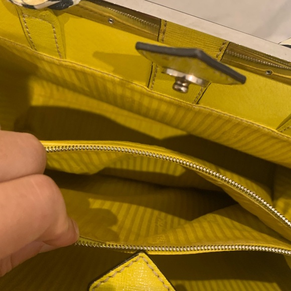 Fendi 2Jours Petite handbag/crossbody - Picture 11 of 16